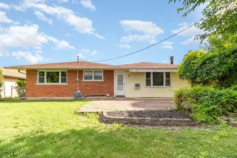 472 Lance Dr, Des Plaines, IL 60016 photo 28