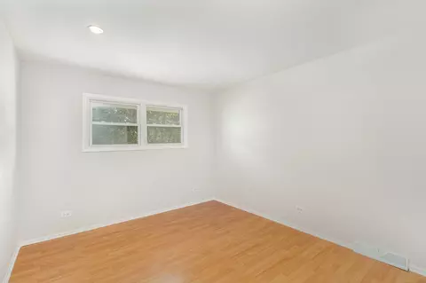 472 Lance Dr, Des Plaines, IL 60016 photo 18