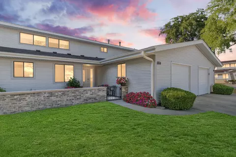 1104 Taunton Ct, Schaumburg, IL 60193