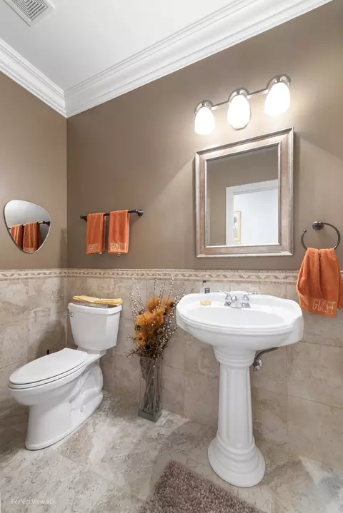 Bath - 7534 W Pennington Ln, Monee, IL 60449 photo 1 of 6