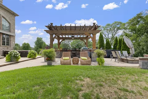 Exterior - 7534 W Pennington Ln, Monee, IL 60449 photo 5 of 7
