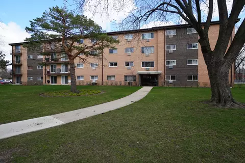 1019 N Boxwood Dr #407, Mount Prospect, IL 60056