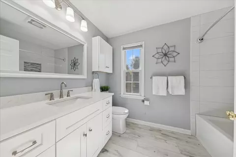 415 Hamilton Dr, Wheaton, IL 60189 photo 19