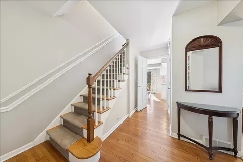 415 Hamilton Dr, Wheaton, IL 60189 photo 6