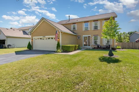 1420 Marigold Ln, Minooka, IL 60447