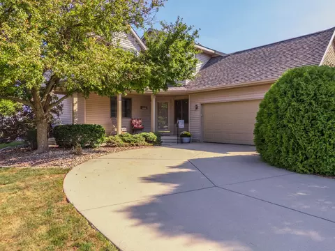 1502 A Tamarack Cc Trl, Normal, IL 61761