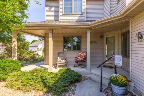 Exterior - 1502 A Tamarack Cc Trl, Normal, IL 61761 photo 2 of 16