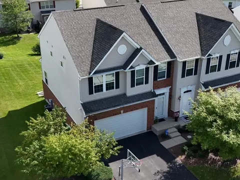 12903 Cypress Ln, Plainfield, IL 60585 photo 2