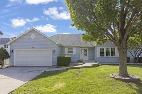 1801 Chestnut Hill Rd, Plainfield, IL 60586