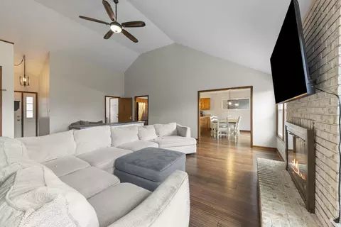 Other - 1801 Chestnut Hill Rd, Plainfield, IL 60586 photo 2 of 5