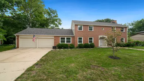 1803 Council Crest Dr, Rockford, IL 61107