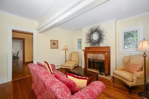 Living - 727 Clinton Pl, River Forest, IL 60305 photo 1 of 3