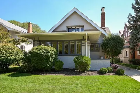 727 Clinton Pl, River Forest, IL 60305
