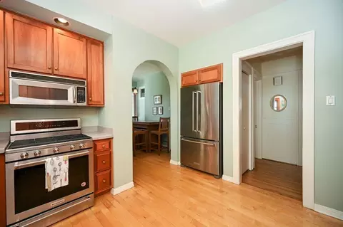 Kitchen - 727 Clinton Pl, River Forest, IL 60305 photo 3 of 3