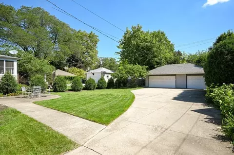Exterior - 727 Clinton Pl, River Forest, IL 60305 photo 5 of 7