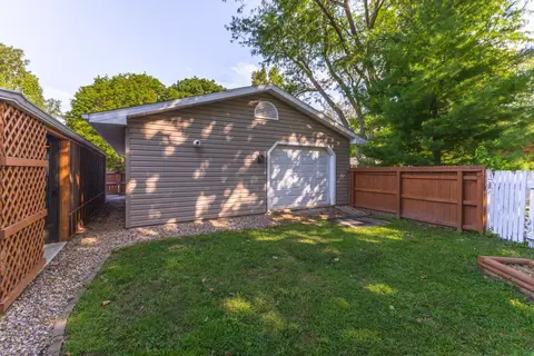 702 Broadmoor Dr, Bloomington, IL 61704 photo 30