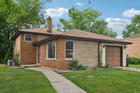 924 E 159 Pl, South Holland, IL 60473