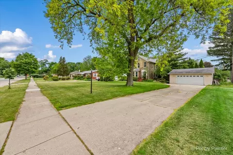 Exterior - 956 South St, Elgin, IL 60123 photo 14 of 15