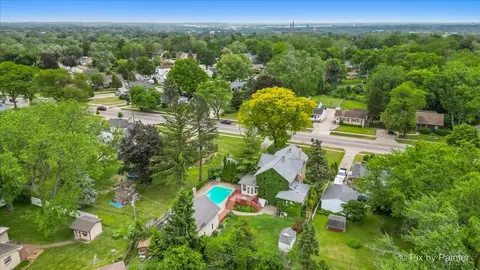 View/Area - 956 South St, Elgin, IL 60123 photo 4 of 7