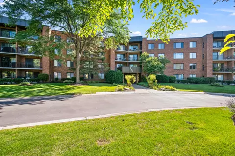 950 E Wilmette Rd #418, Palatine, IL 60074