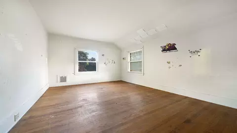 Bedroom - 917 Haskell Ave, Rockford, IL 61103 photo 3 of 10