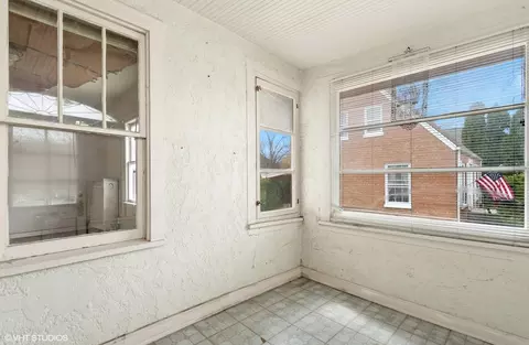 Exterior - 246 E North Ave, Elmhurst, IL 60126 photo 5 of 6