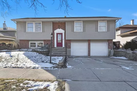 5313 Crescent Green Ln, Oak Forest, IL 60452