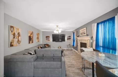 Living - 3105 Hermes Dr, Olympia Fields, IL 60461 photo 1 of 3