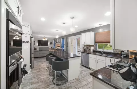 Kitchen - 3105 Hermes Dr, Olympia Fields, IL 60461 photo 3 of 3