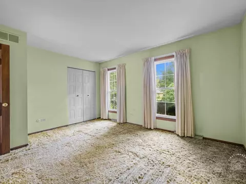 186 Westgate Dr, Elgin, IL 60123 photo 10