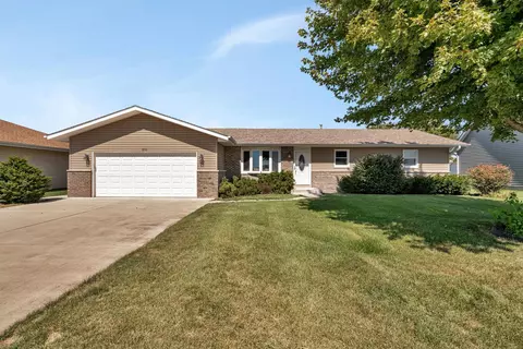210 W Spring Rd, Coal City, IL 60416