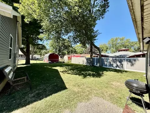 Exterior - 708 E North St, Monticello, IL 61856 photo 3 of 10