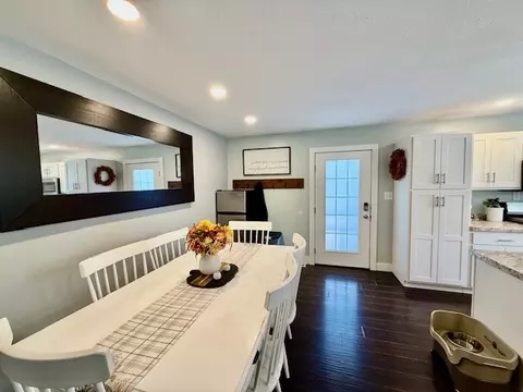 Dining - 708 E North St, Monticello, IL 61856 photo 2 of 2