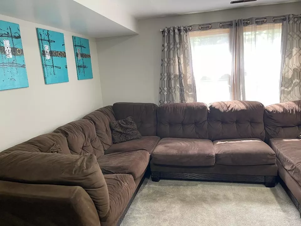 Living - Undisclosed, Glenwood, IL 60425 photo 2 of 3