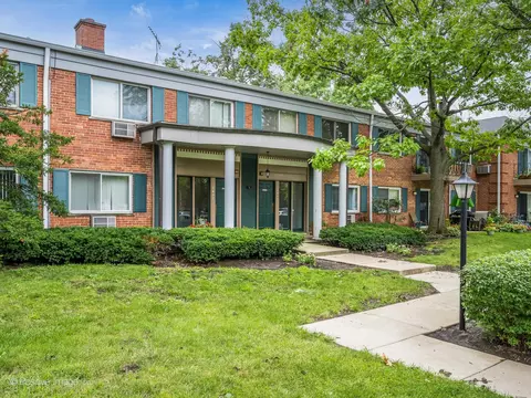 Undisclosed, Arlington Heights, IL 60005