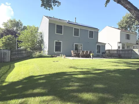 Exterior - 1525 Teri Ln, Algonquin, IL 60102 photo 8 of 9