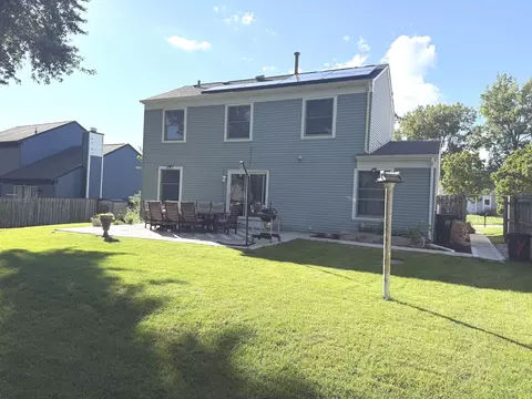Exterior - 1525 Teri Ln, Algonquin, IL 60102 photo 9 of 9