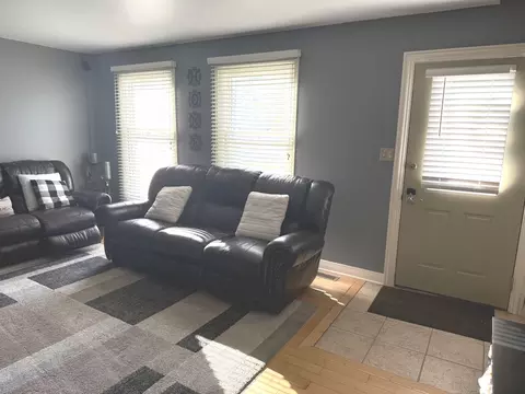 Entry Way - 1525 Teri Ln, Algonquin, IL 60102 photo 5 of 5