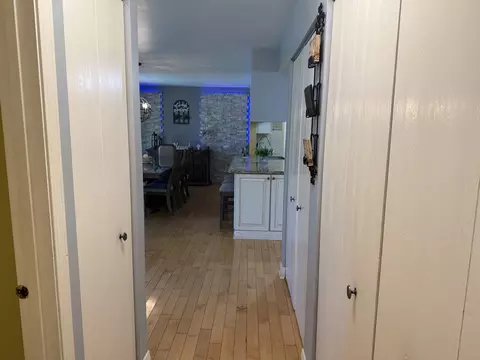 Entry Way - 1525 Teri Ln, Algonquin, IL 60102 photo 4 of 5