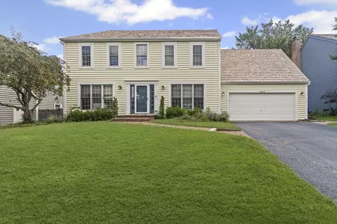 4829 Kings Way W, Gurnee, IL 60031