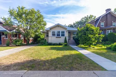 269 Shenstone Rd, Riverside, IL 60546