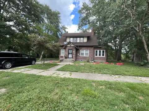 345 Calumet Blvd, Harvey, IL 60426