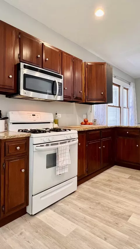 Kitchen - 1203 S Linden St, Normal, IL 61761 photo 6 of 9