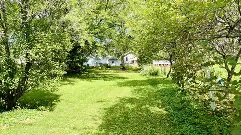 Exterior - 1203 S Linden St, Normal, IL 61761 photo 7 of 10