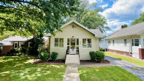 Exterior - 1203 S Linden St, Normal, IL 61761 photo 1 of 10