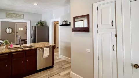 Entry Way - 1203 S Linden St, Normal, IL 61761 photo 2 of 3