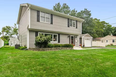 2805 Oriole Ln, Rolling Meadows, IL 60008