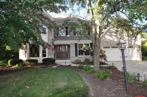 2625 Bobwhite Ln, West Chicago, IL 60185