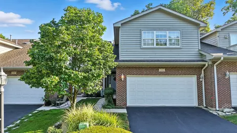 126 Willow Creek Ln #126, Willow Springs, IL 60480