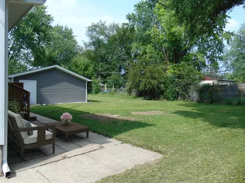 Exterior - 6310 Hilly Way, Cary, IL 60013 photo 4 of 9